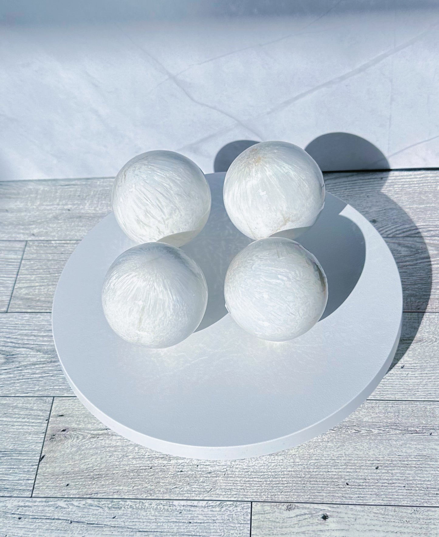 Scolecite spheres